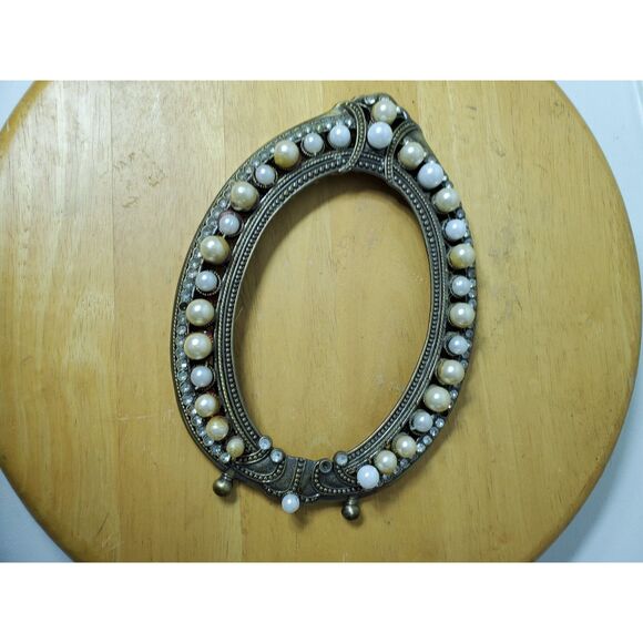 Vintage Sytle Metal Ornate Oval Frame Decorated in pearl and Crystal Accents - Picture 8 of 12